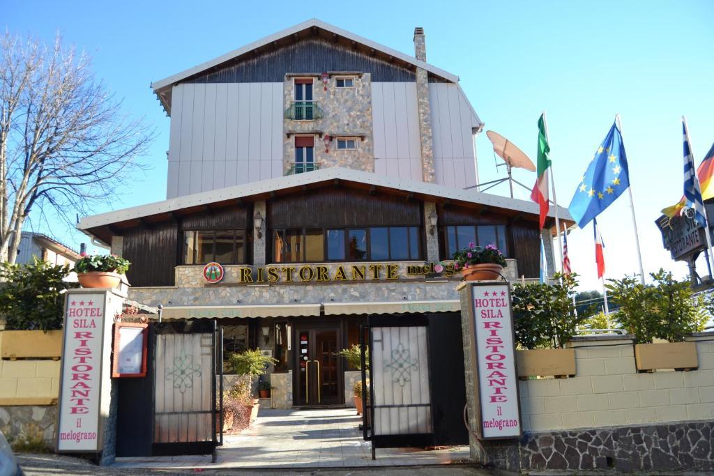Hotel Sila Camigliatello Silano Bagian luar foto